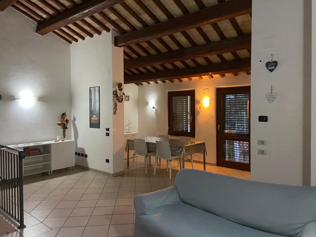 Casa Di Adele Apartamento Chiaravalle Marche Exterior foto